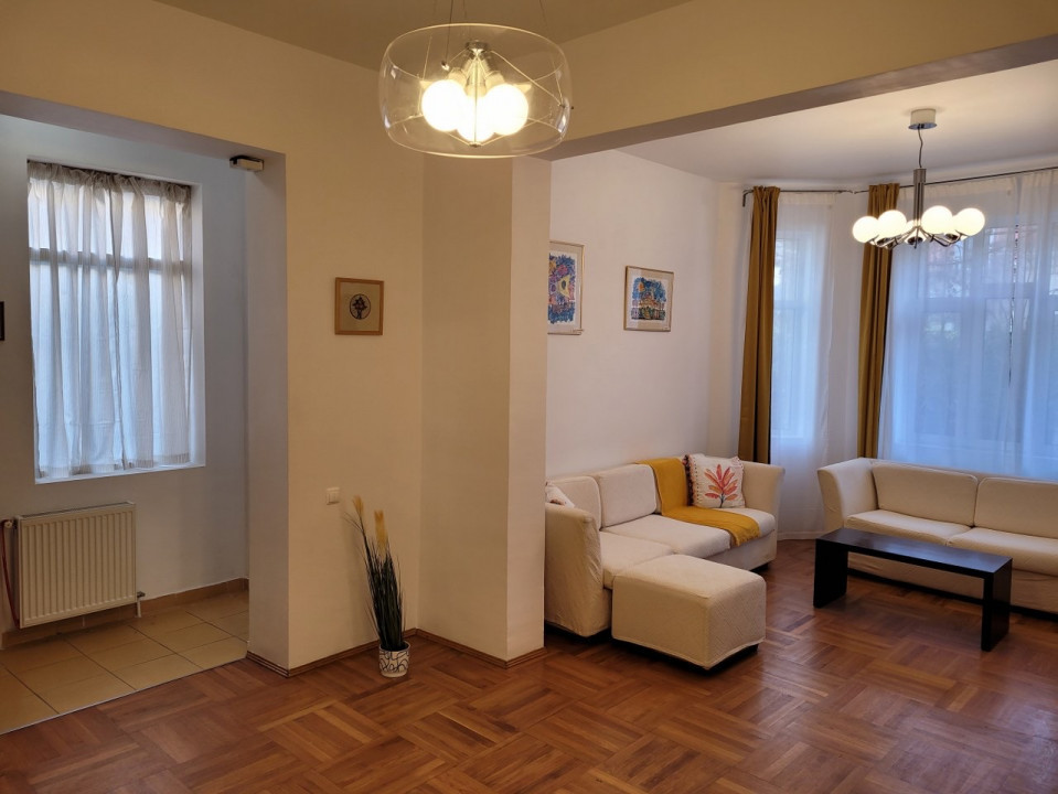 Mall Vitan -apartament in vila