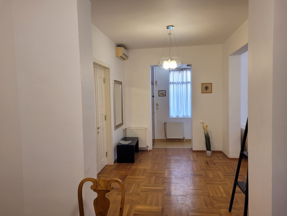 Mall Vitan -apartament in vila