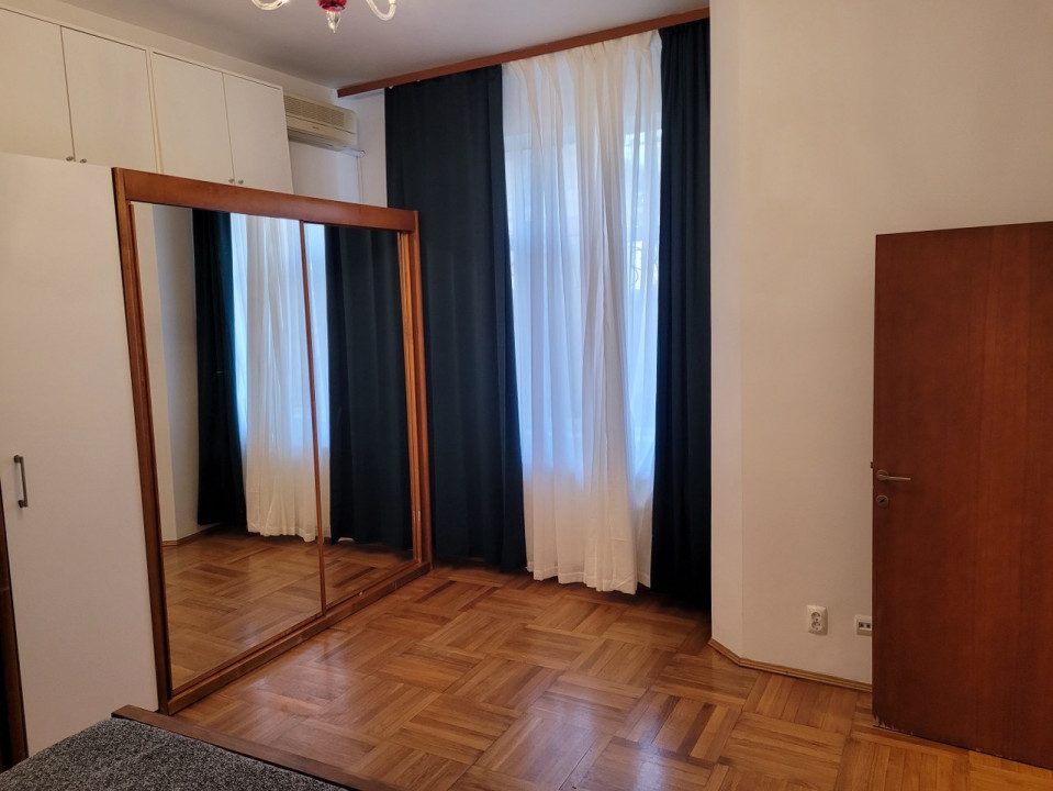 Mall Vitan -apartament in vila