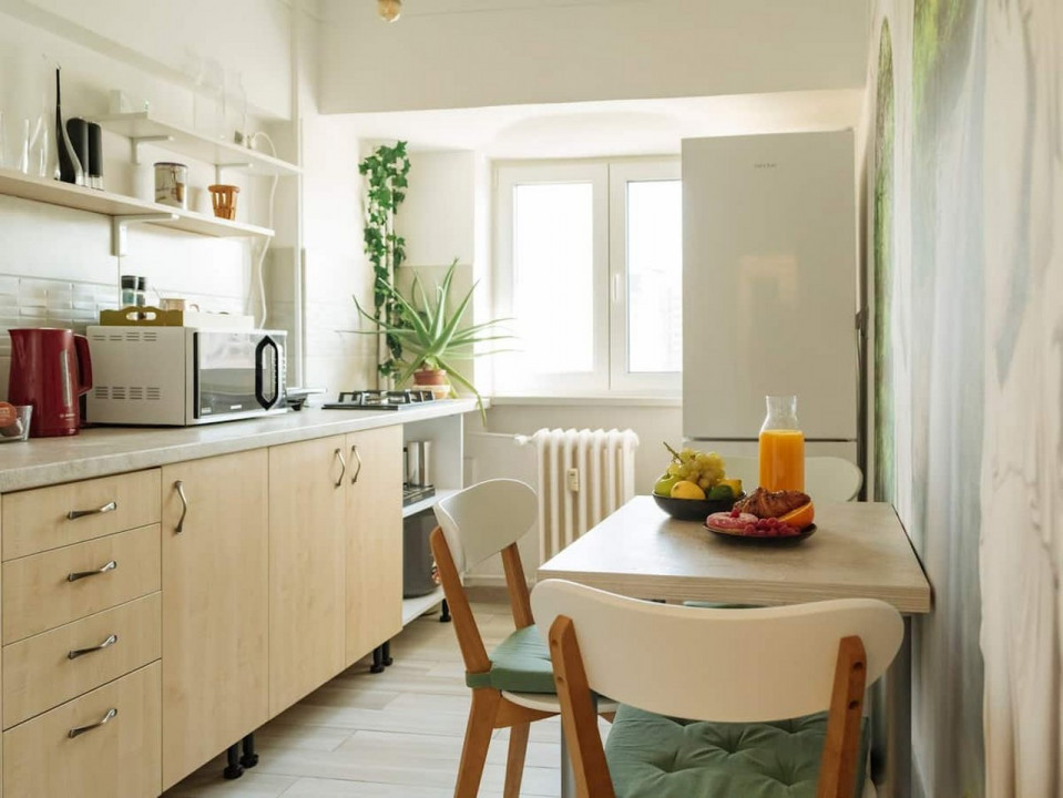 Apartament cu trei camere- Piata Alba Iulia