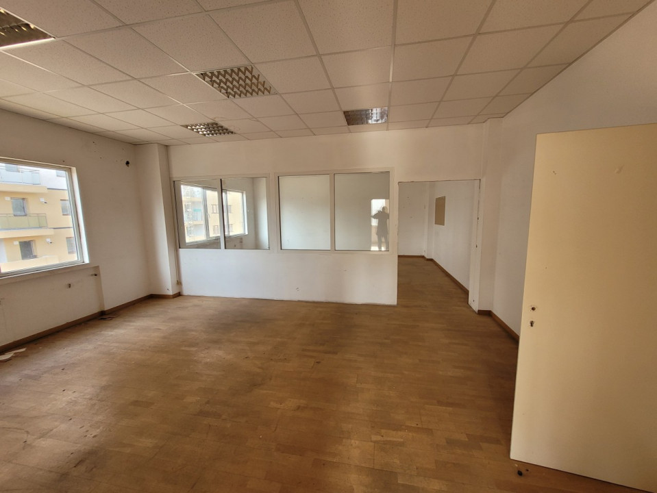Cladire comerciala Metalurgiei