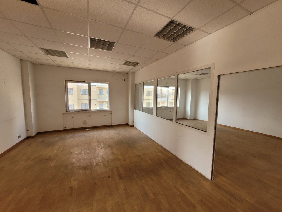 Cladire comerciala Metalurgiei