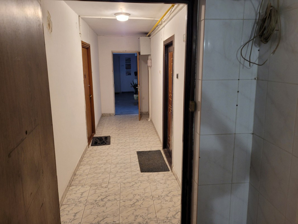 Piata Alba Iulia 3 cam Office