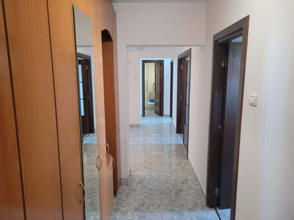 Piata Unirii 4 cam Office