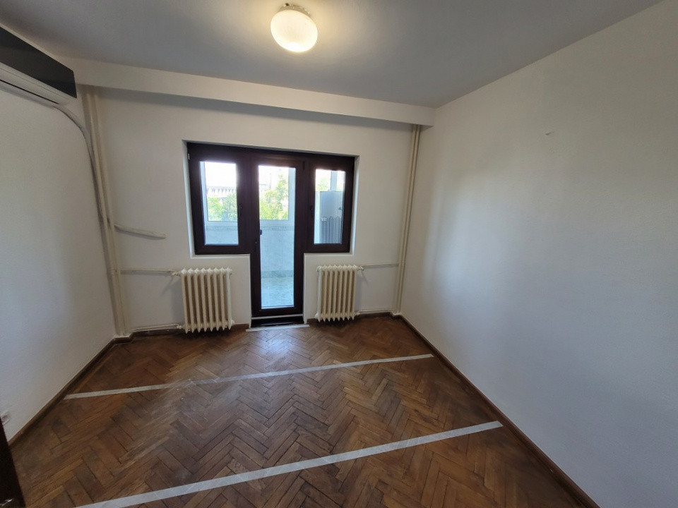 Piata Unirii 4 cam Office