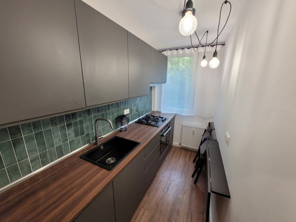 Garsoniera moderna Berceni