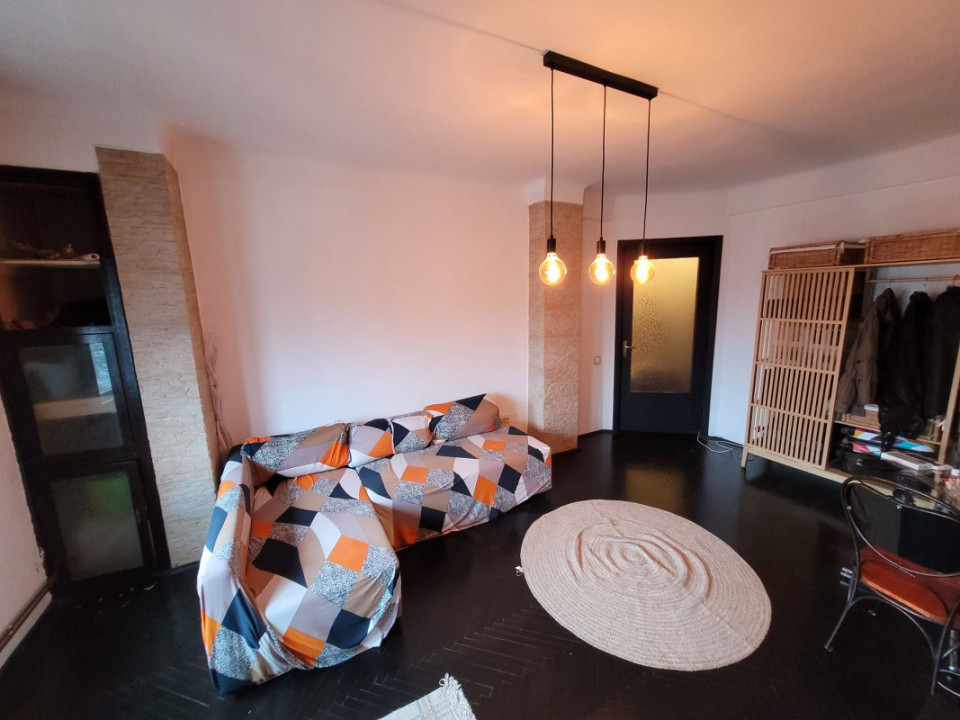 3 Cam Bd Corneliu Coposu la OMV