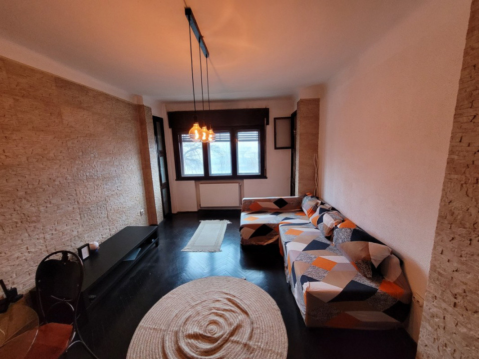 3 Cam Bd Corneliu Coposu la OMV