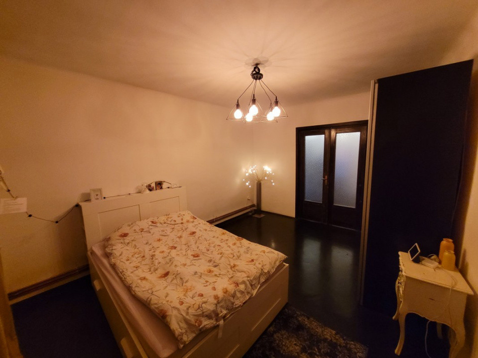 3 Cam Bd Corneliu Coposu la OMV