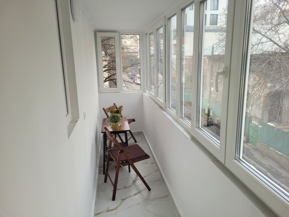 Studio ultracentral inchiriere termen mediu