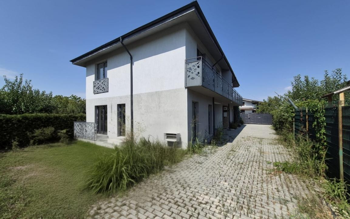 Casă tip duplex 4 camere, 96,3 mp utili, curte și parcare – Otopeni