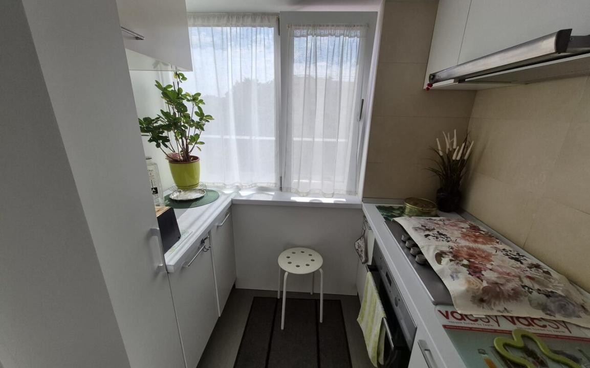 Apartament 3 camere de închiriat – Pța Alba Iulia – terasă generoasa