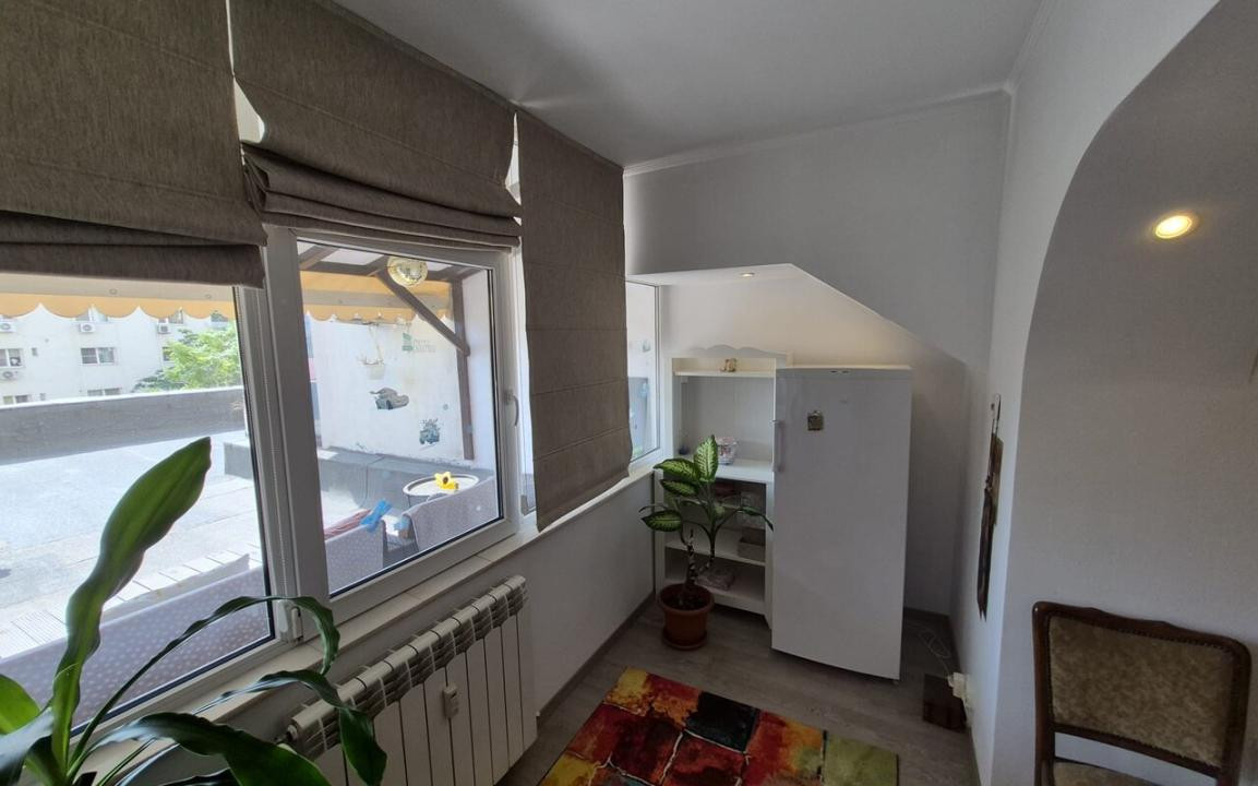 Apartament 3 camere de închiriat – Pța Alba Iulia – terasă generoasa