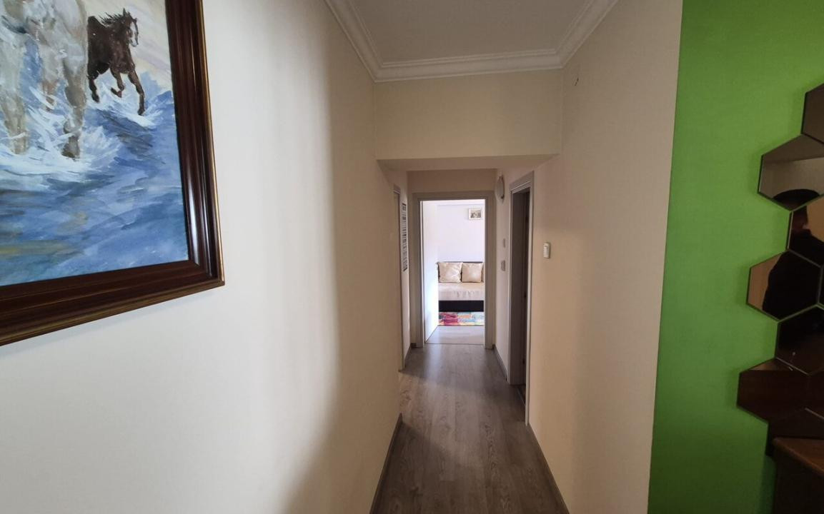 Apartament 3 camere de închiriat – Pța Alba Iulia – terasă generoasa