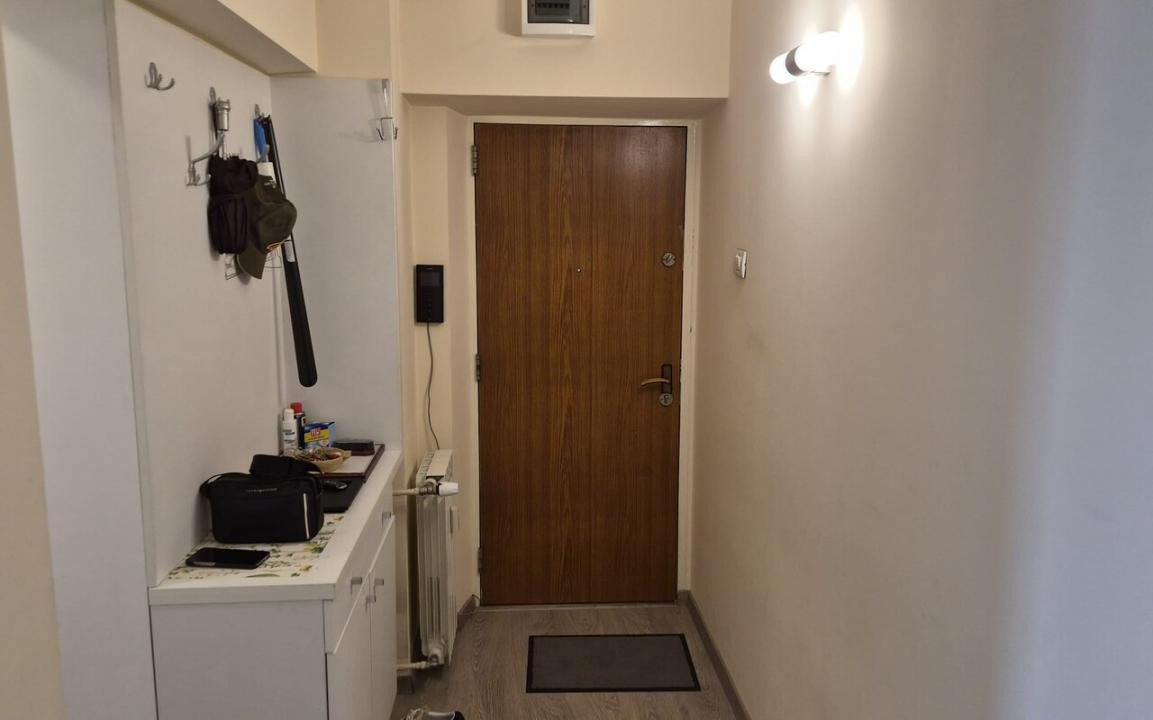 Apartament 3 camere de închiriat – Pța Alba Iulia – terasă generoasa