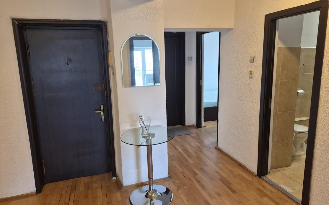 3 Cam Piata Alba Iulia la CEC Bank